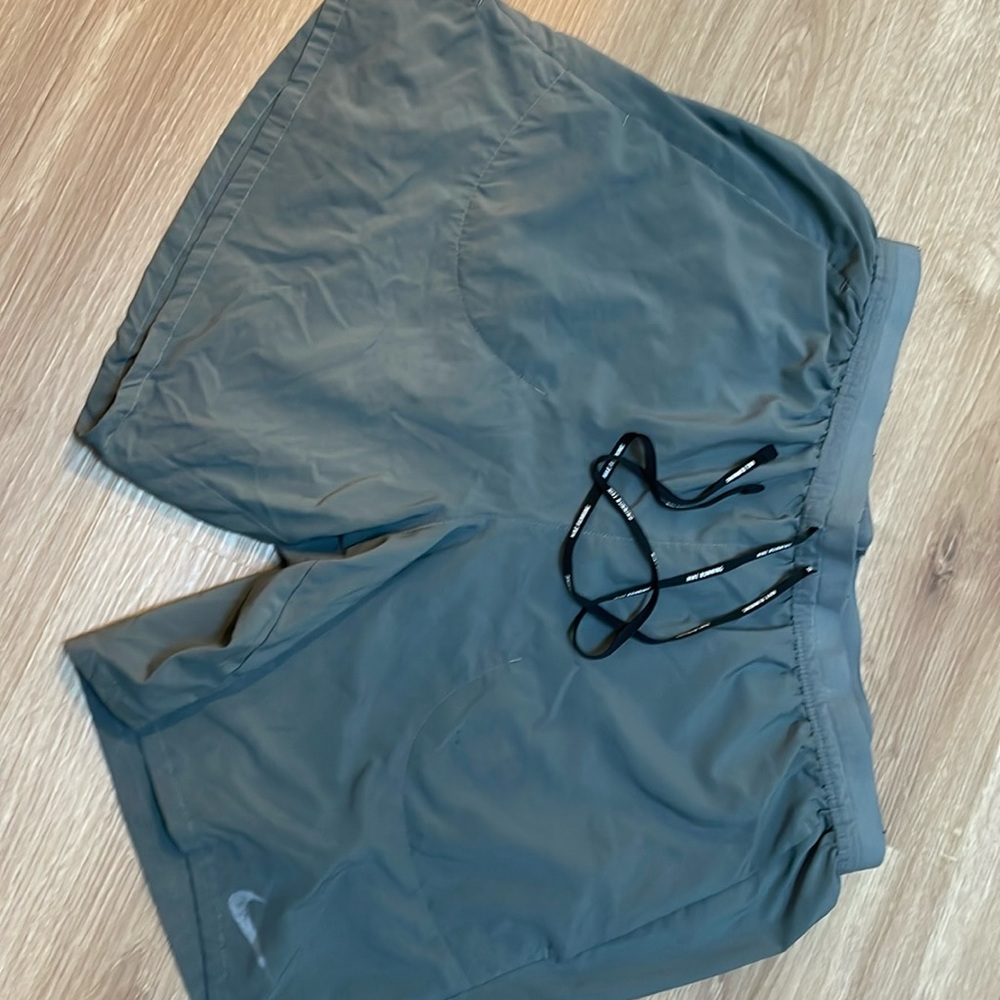Nike running short